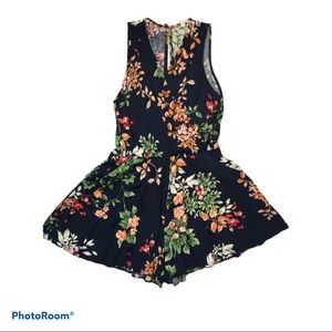 Final Touch sleeveless multicolor romper